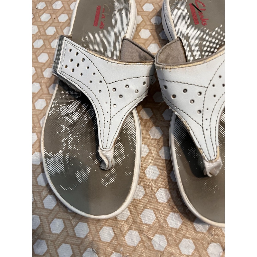 Cloudsteppers Clarks White Flip Flop Thong Sandals Shoes Womens Size 6